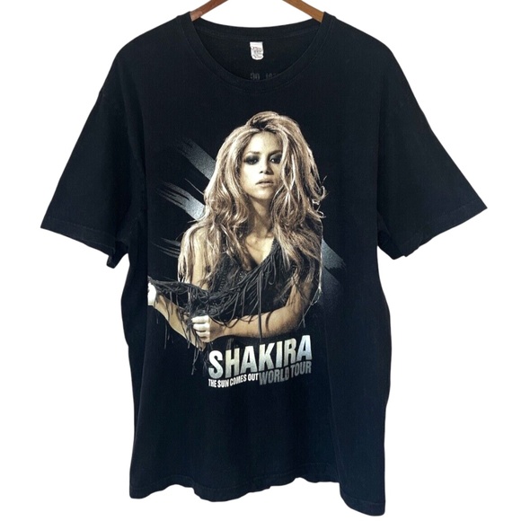 Shakira The Sun Comes Out World Tour 2010 Y2K T Shirt XL - Picture 1 of 5